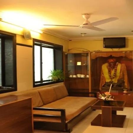 Hira Palace Hotel